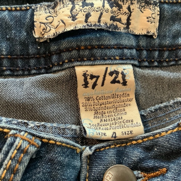17/21 Jean Shorts Size 4 - Picture 6 of 7